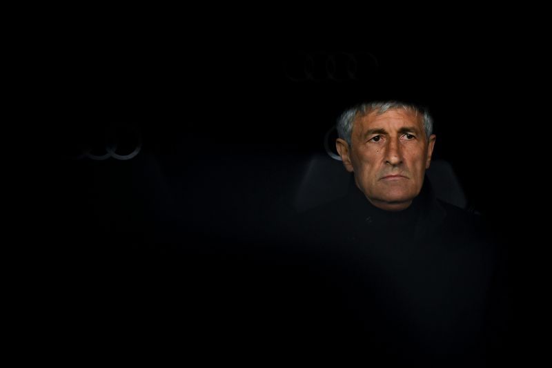 &#039;In the dark&#039;: Quique Setien&#039;s predictable and stale tactics, in which his team plays narrowly, have already cost Barcelona against Sevilla.