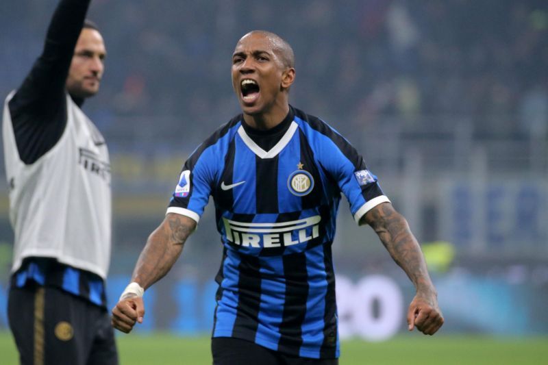  United fans must have been surprised with Young&#039;s performances at Inter