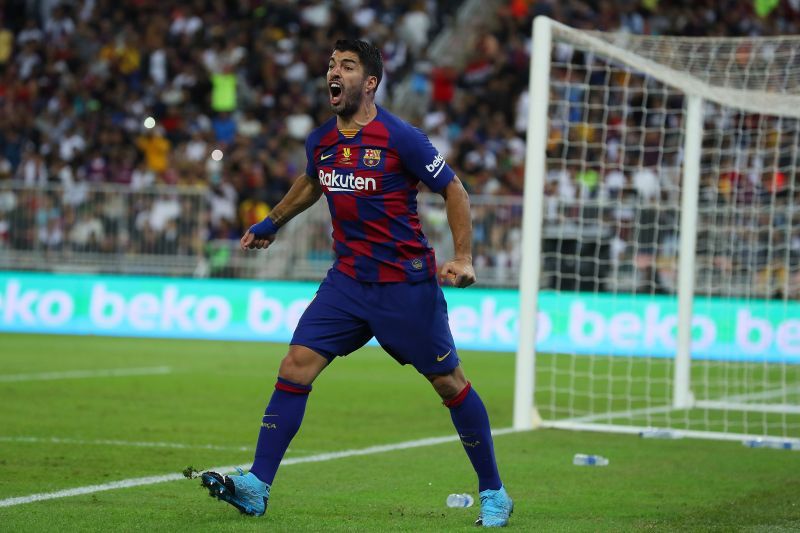 Luis Suarez playing for Barcelona