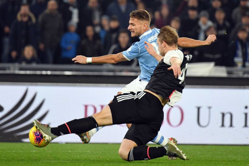 Matthijs De Ligt battles with Ciro Immobile