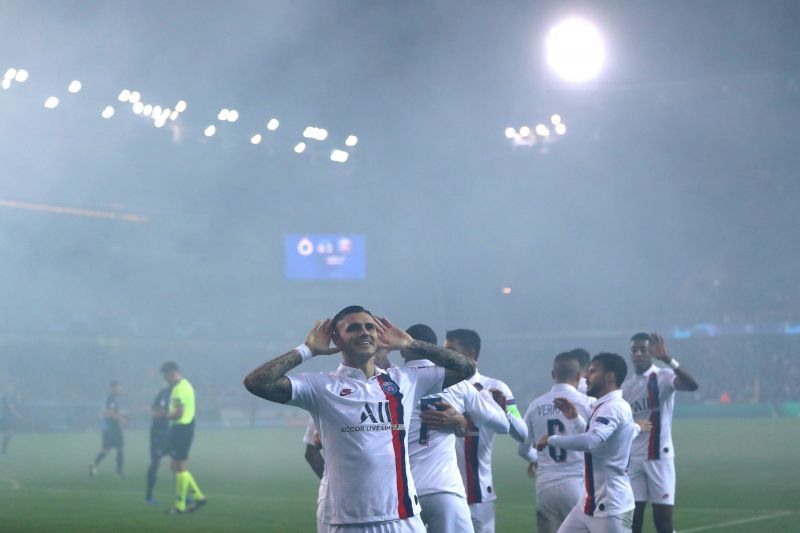 Mauro Icardi celebrates a goal for Paris Saint Germain