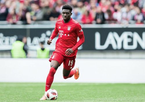 Bayern Munich defender Alphonso Davies has included himself in the best full-backs list