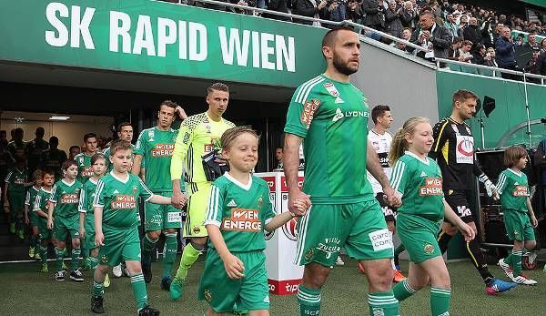 Stefen Hoffman leading his team out on to the pitch