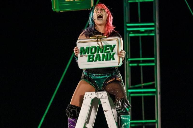 Asuka becomes Miss Money in the Bank 2020