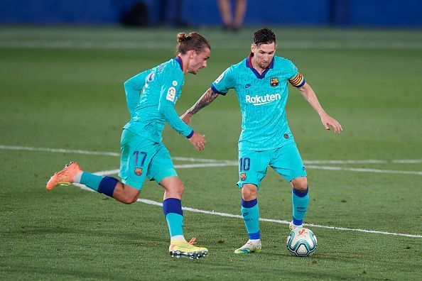 Villarreal CF v FC Barcelona - La Liga