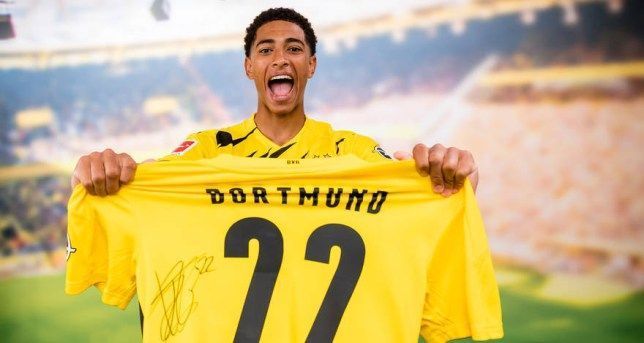 Jude Bellingham decided to follow in Jadon Sancho&#039;s footsteps and move to Borussia Dortmund.