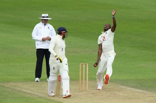 Ian Bishop stated that Jofra Archer's bowling action reminded him of Michael Holding.