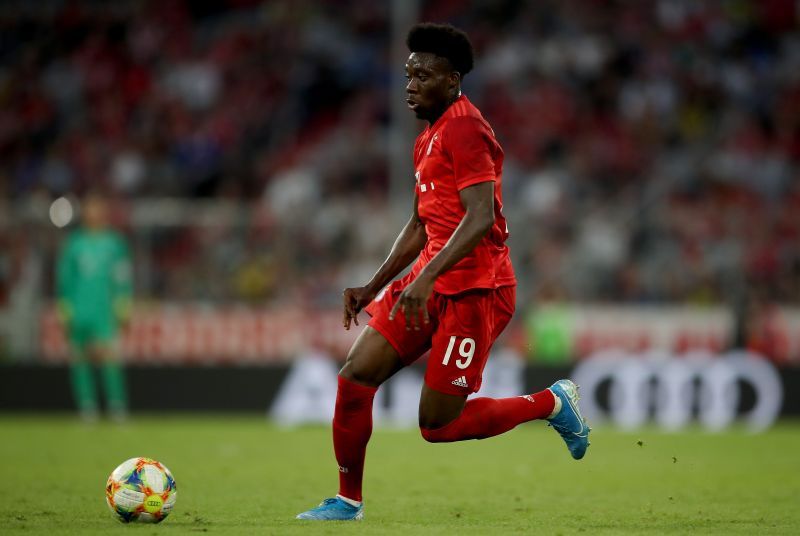 Alphonso Davies in action for Bayern Munich