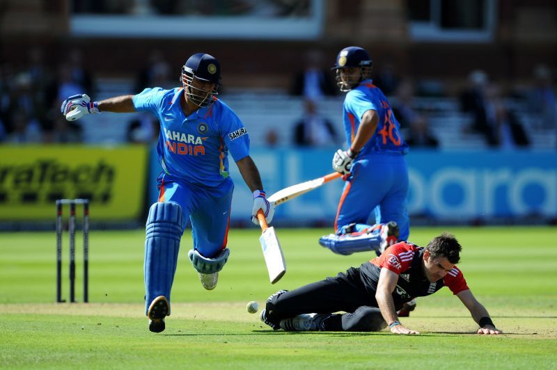 MS Dhoni and Suresh Raina in action against England