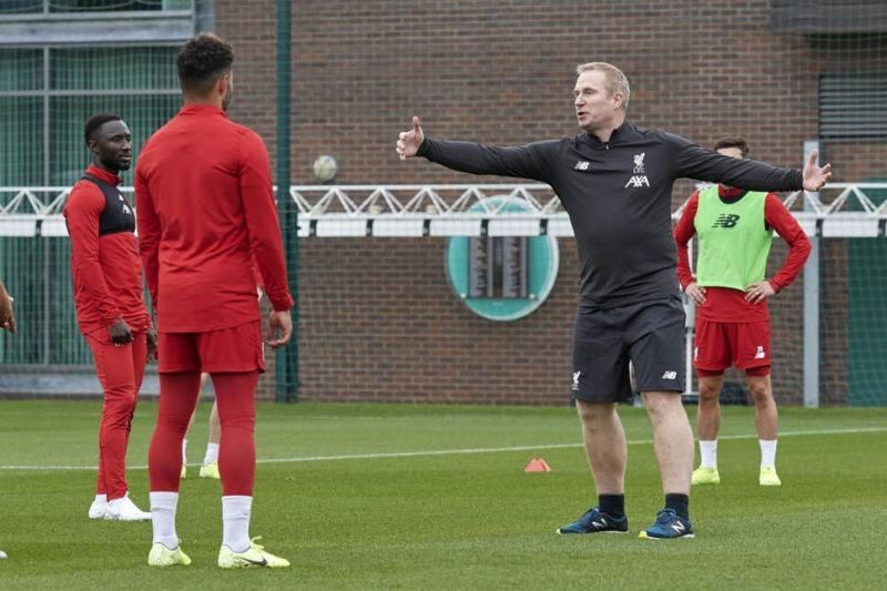 Thomas Gronnemark (second right) with Liverpool players at a training session in Melwood.