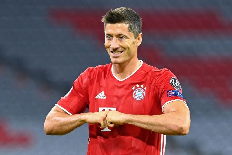 Robert Lewandowski brutally punished Chelsea with two goals and as many assists