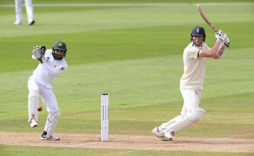 England have reached a commanding position after the end of Day 1 at 332-4, thanks to Zak Crawley's brilliant 171*