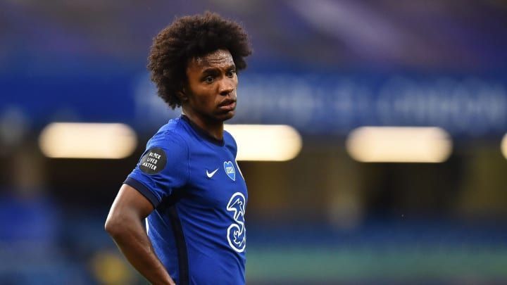 EPL side Arsenal are set to capitalise on the stalled talks between Chelsea and Willian