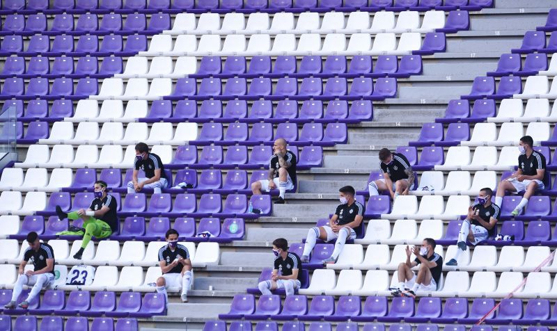 Real Valladolid CF - Social Distancing