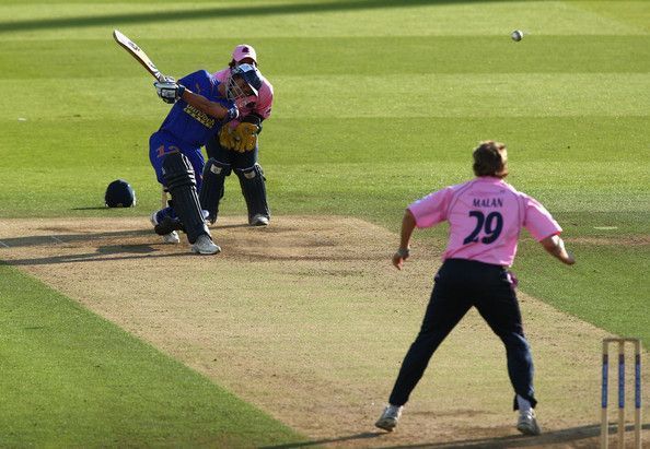 Justin Langer playing for Rajasthan Royals