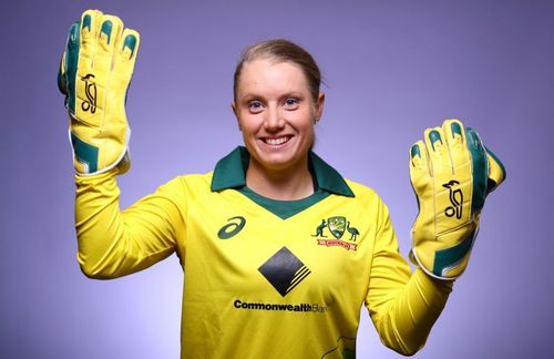 Alyssa Healy has surpassed MS Dhoni with 92 T20 dismissals (courtesy: cricket.com.au)