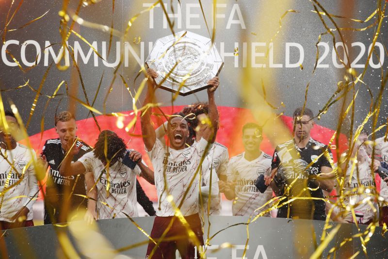 Pierre-Emerick Aubameyang of Arsenal lifts the Community Shield Trophy