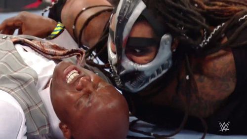 When's the last time we saw Bobby Lashley in this much pain?