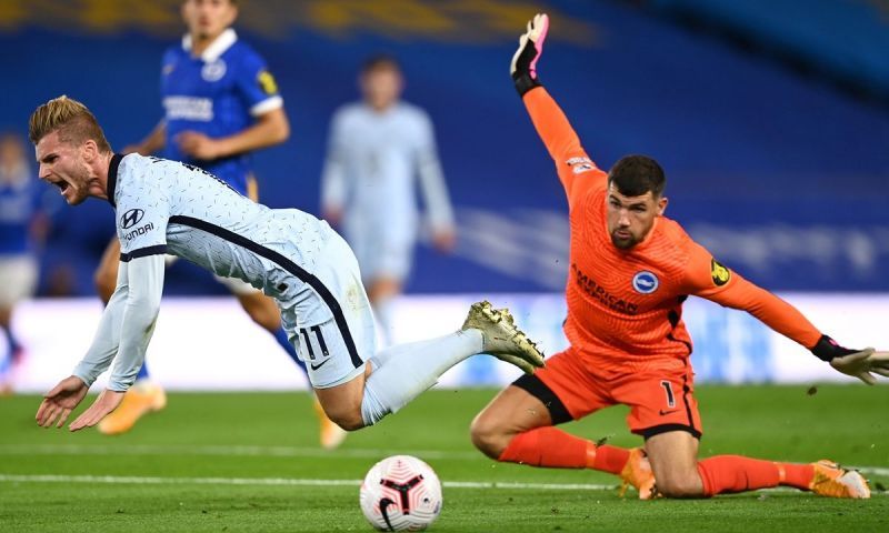 Mathew Ryan(R) was unlucky to concede a penalty against Chelsea