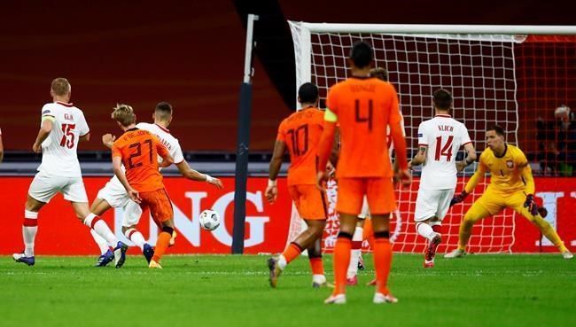 Poland goalkeeper Wojciech Szczesny and Netherlands shot-stopper Jasper Cillessen both came good on Friday night