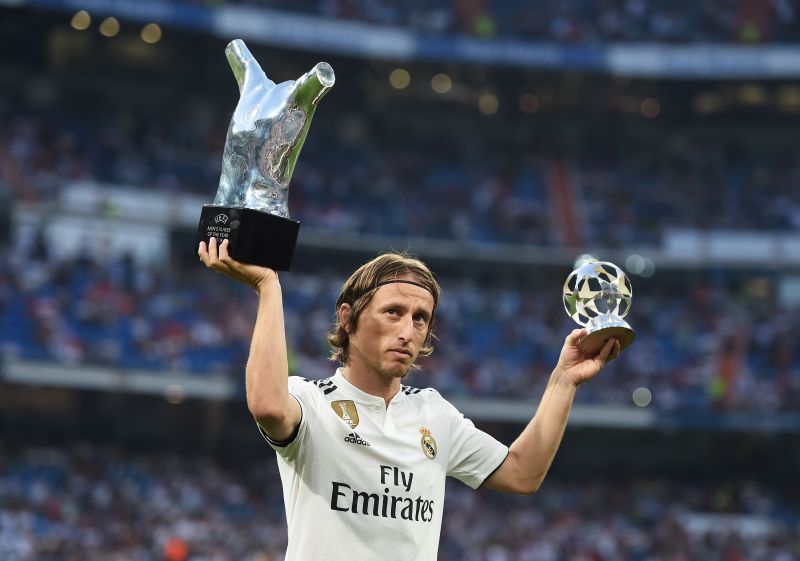  Luka Modric of Real Madrid celebrates with his 2017/18 UEFA Men's Player of the Year award 