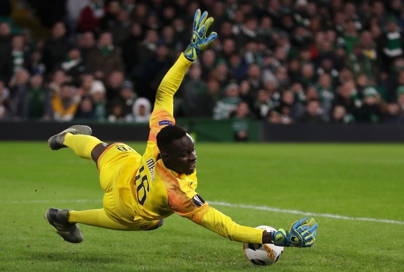 Edouard Mendy in action for Rennes in the UEFA Europa League