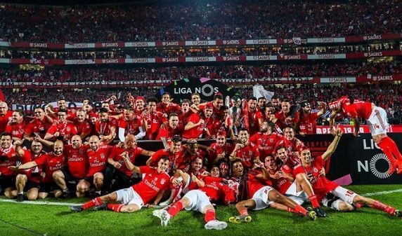 Benfica celebrate their 37th Portuguese Primera Liga win.