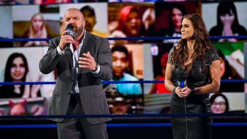 Triple H and Stephanie McMahon kicked off this week's SmackDown