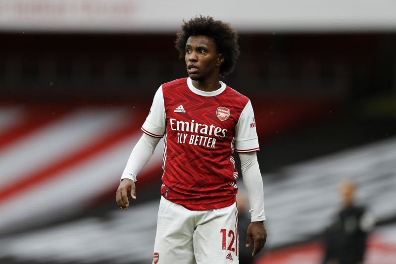 Willian in action for Arsenal