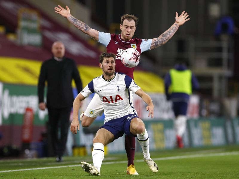 A costly error from Ben Davies (pictured against Burnley) led to Antwerp&#039;s goal