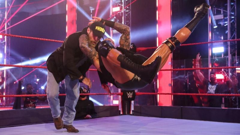 WWE Raw results: RETRIBUTION attack, Randy Orton kicks Shawn Michaels |  Metro News