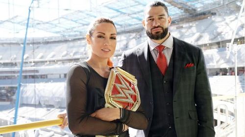 Becky Lynch and Roman Reigns at the SoFi stadium