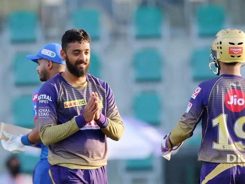 Varun Chakravarthy celebrates a wicket for KKR against DC in IPL 2020