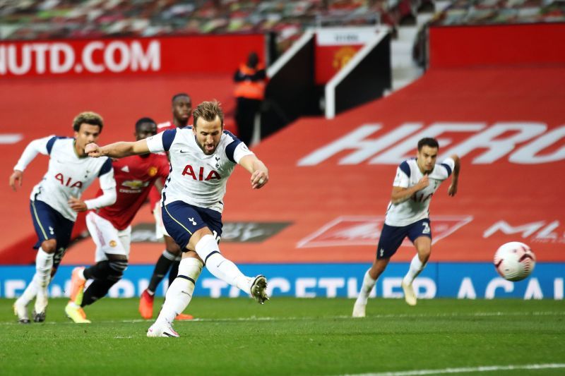 Manchester United v Tottenham Hotspur - Premier League