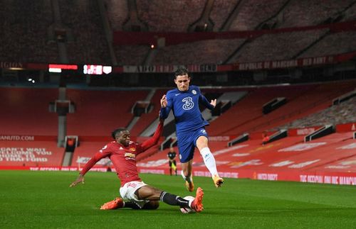 Manchester United and Chelsea shared the points in an underwhelming 0-0 draw at Old Trafford