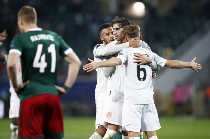 Bayern Munich left it late in Moscow but came away with a hard-fought 2-1 win.