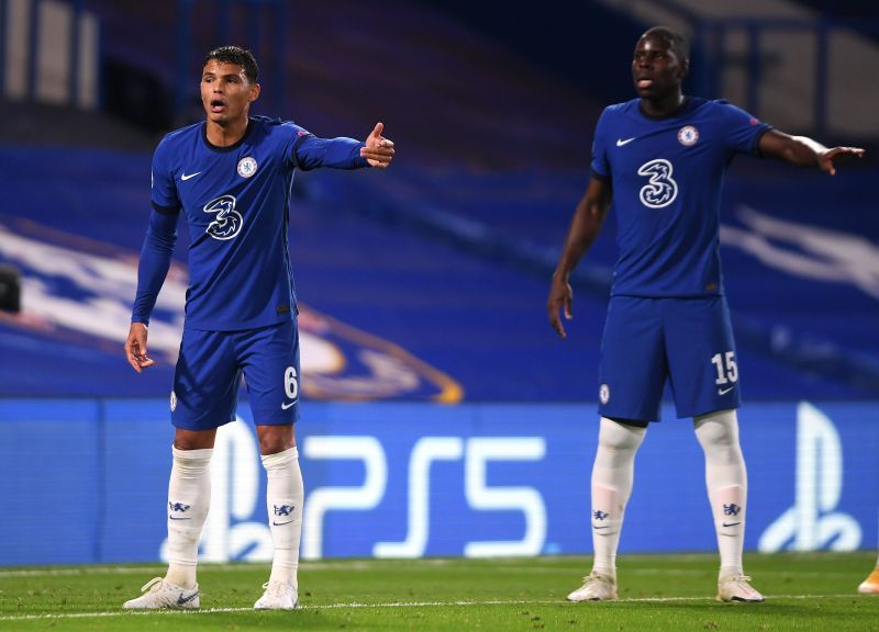 Chelsea&#039;s Thiago Silva and Kurt Zouma during a set-piece against Sevilla.