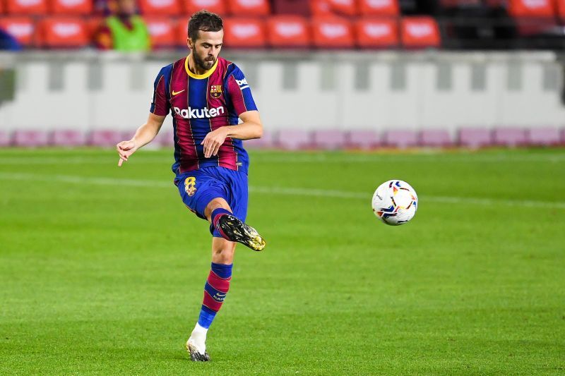 Pjanic in action for his new club Barcelona