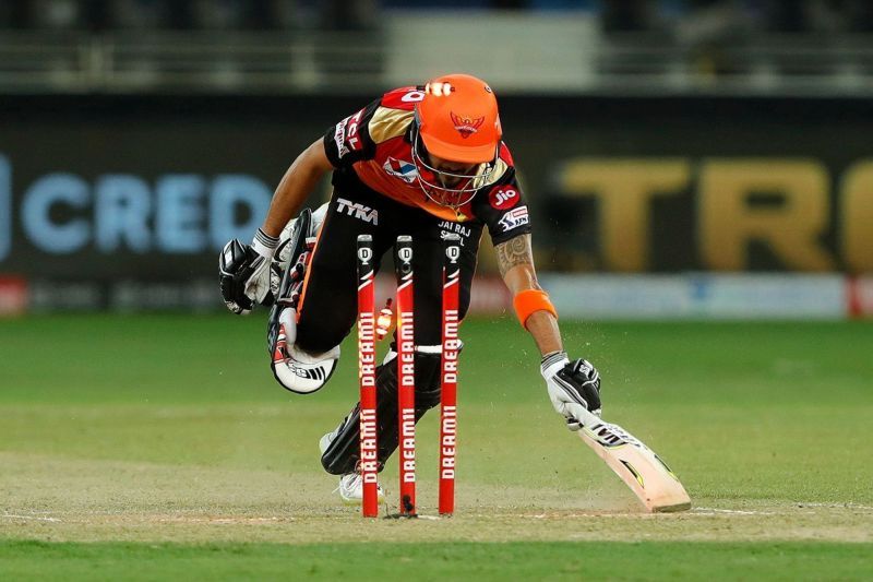 Just like Manish Pandey, SRH made some errors and were caught short. [PC: iplt20.com]