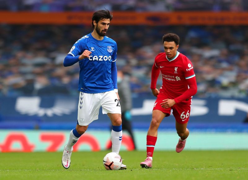 Andre Gomes struggled against Liverpool