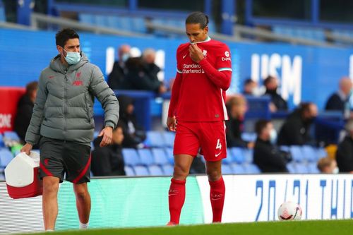 Virgil van Dijk of Liverpool suffered a knee injury against Everton