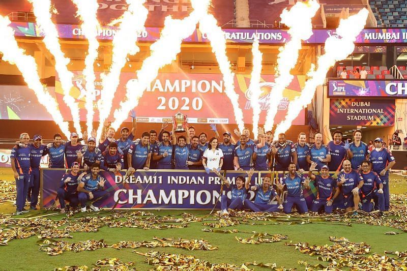 The Mumbai Indians celebrate their victory. (Photo by: Ron Gaunt / Sportzpics for BCCI)