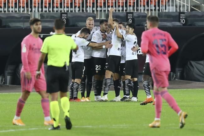 Valencia secured a thumping victory over Real Madrid after Soler dispatched three penalties.