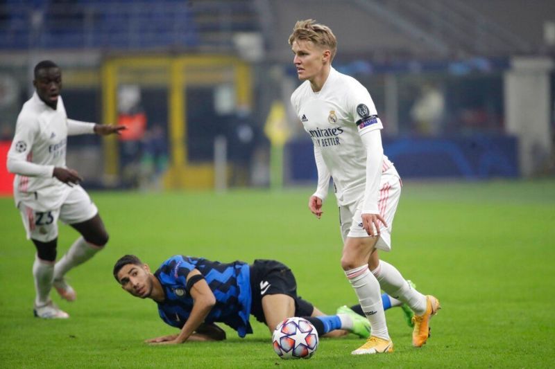 Achraf Hakimi performed miserably in both legs against Real Madrid.