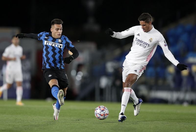 Inter Milan striker Lautaro Martinez (left)