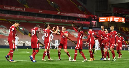 Liverpool beat Leicester City to move to the top of the Premier League