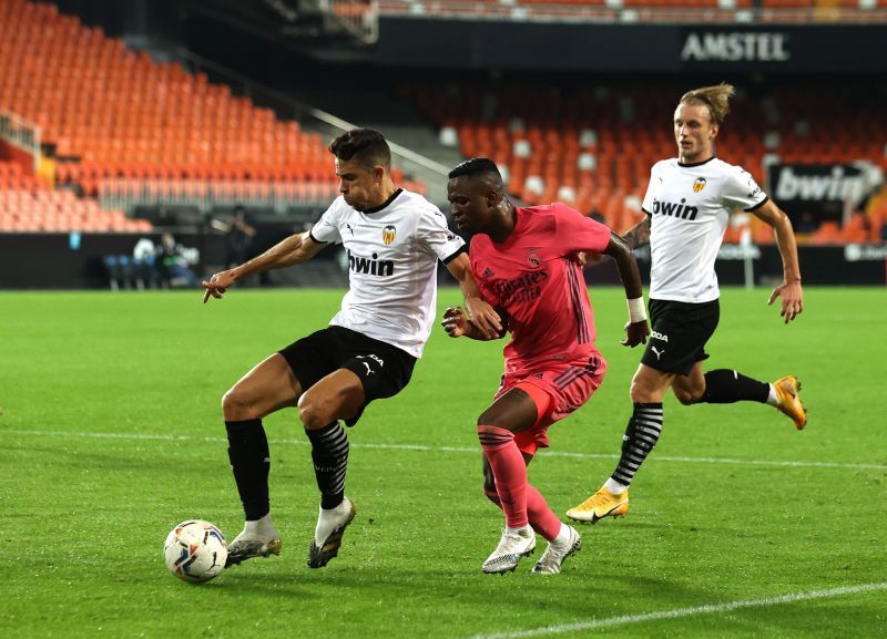 Valencia CF v Real Madrid - La Liga Santander