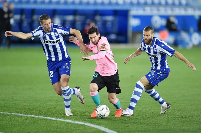 Deportivo Alav&eacute;s v FC Barcelona - La Liga Santander