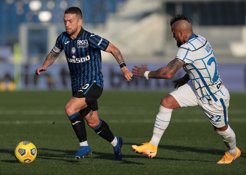 Atalanta forward Alejandro &#039;Papu&#039; Gomez (L) - Serie A