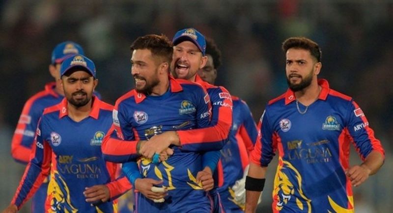 Imad Wasim's Karachi Kings are favourites to be the PSL champions.